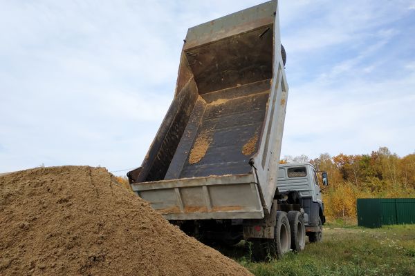 Topsoil Delivery in Anderson