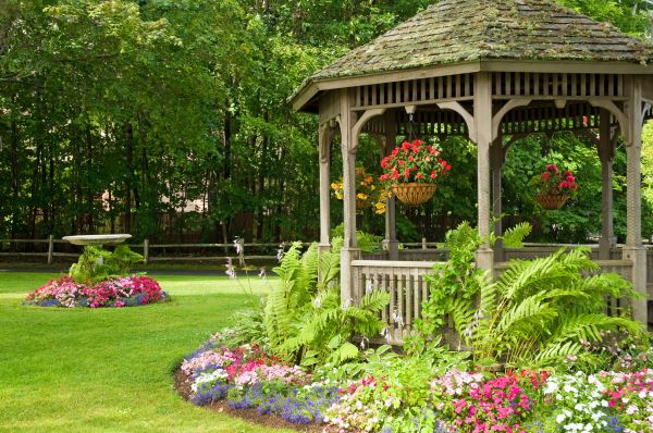 Backyard Landscaping Service in Anderson